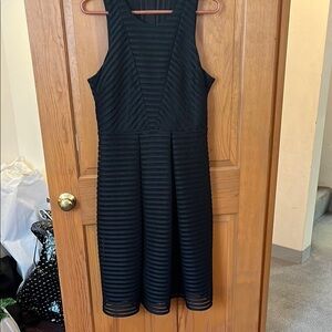 Elegant Black Sleeveless Dress Kendall dress belle badgley mischka size 14